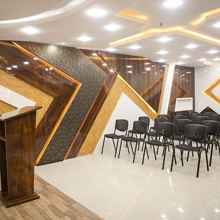 Crescent International Kohima Buitenkant foto